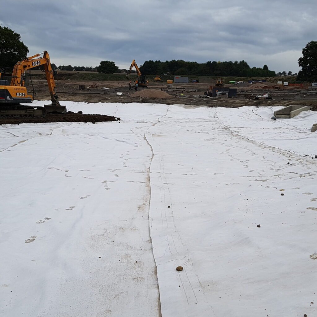 Geosynthetic Clayliner install